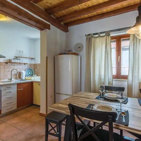 Two-bedroom Holiday In 度假居