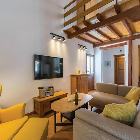 Two-bedroom Holiday In 度假居 波雷奇