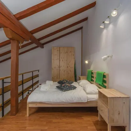 Two-bedroom Holiday In 度假居 波雷奇