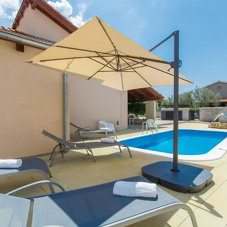 Tatil Evi Two-bedroom Holiday In